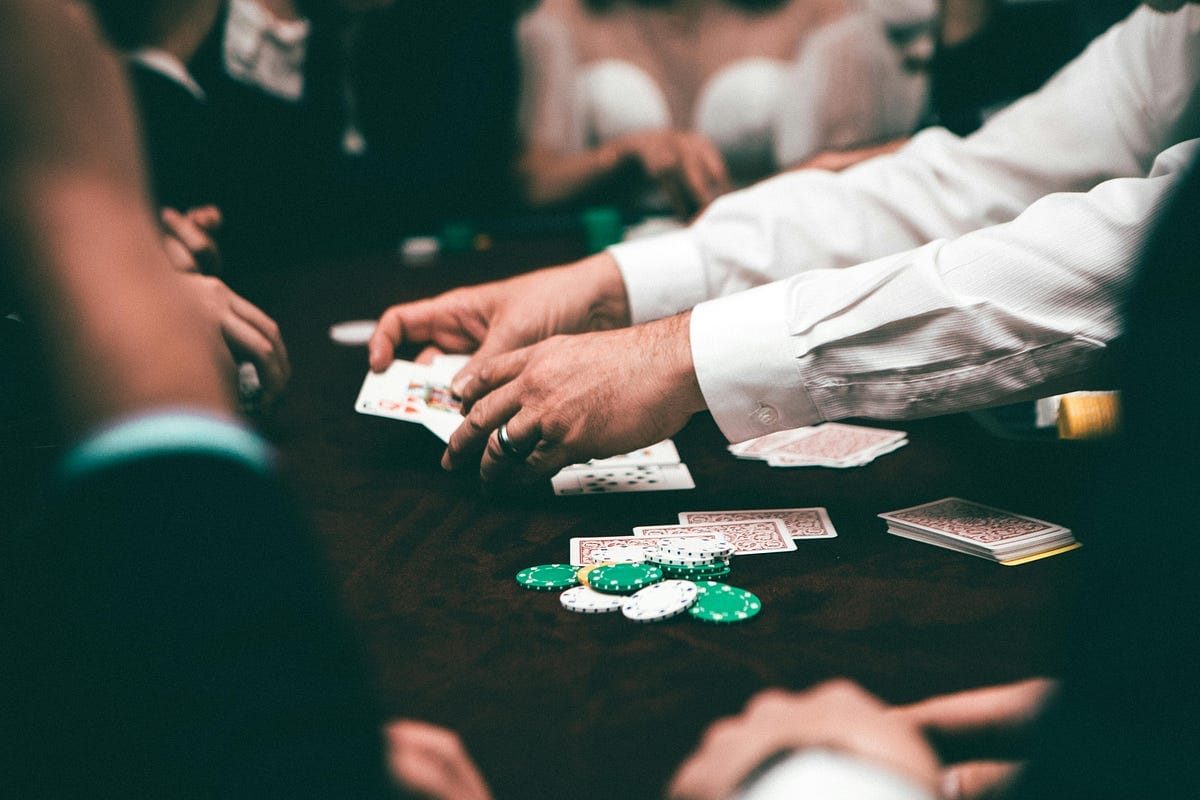 Emotional Investments: How to Navigate Relationships Without Losing Yourself (The Poker Principle)